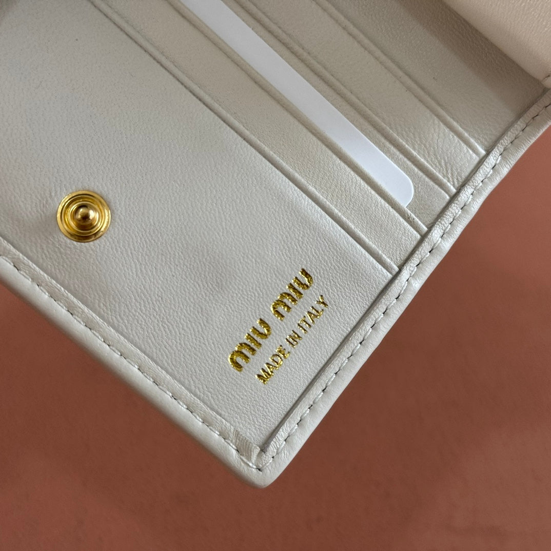Small Matelassé Nappa Leather Wallet White